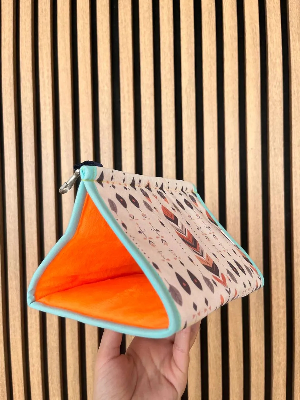 مخفیگاه پارچه ای - کد 002